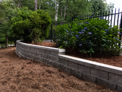Curved garden retaining wall in Hampton Roads